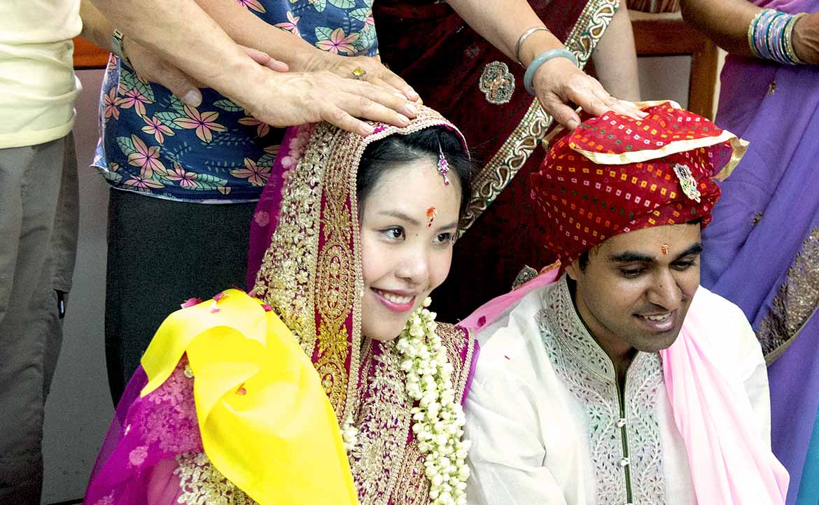 妝扮、祭品、儀式── 一場印度廟婚禮，可以多華麗？