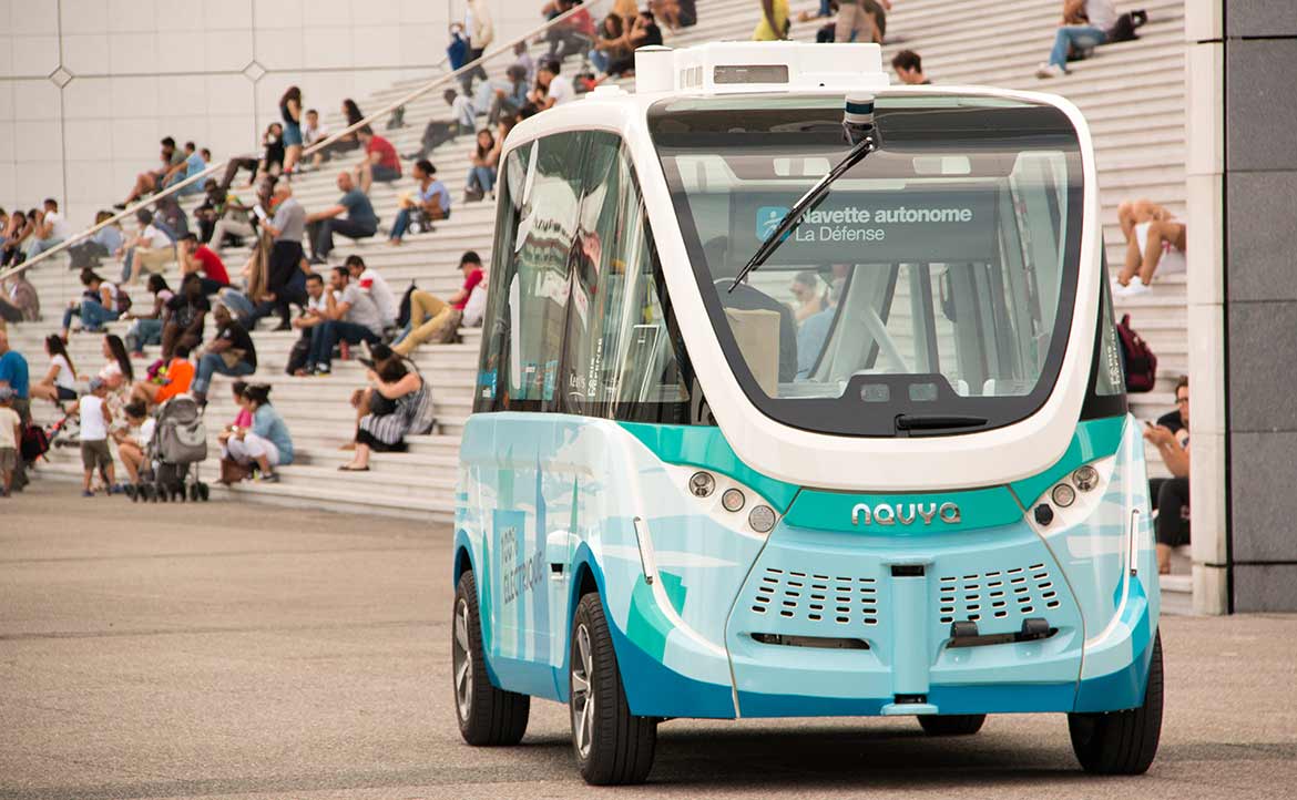 那年，因一場致命車禍而讓眾人激烈反對的「新交通工具」⋯⋯汽車自動化革命，為何難以逆轉？