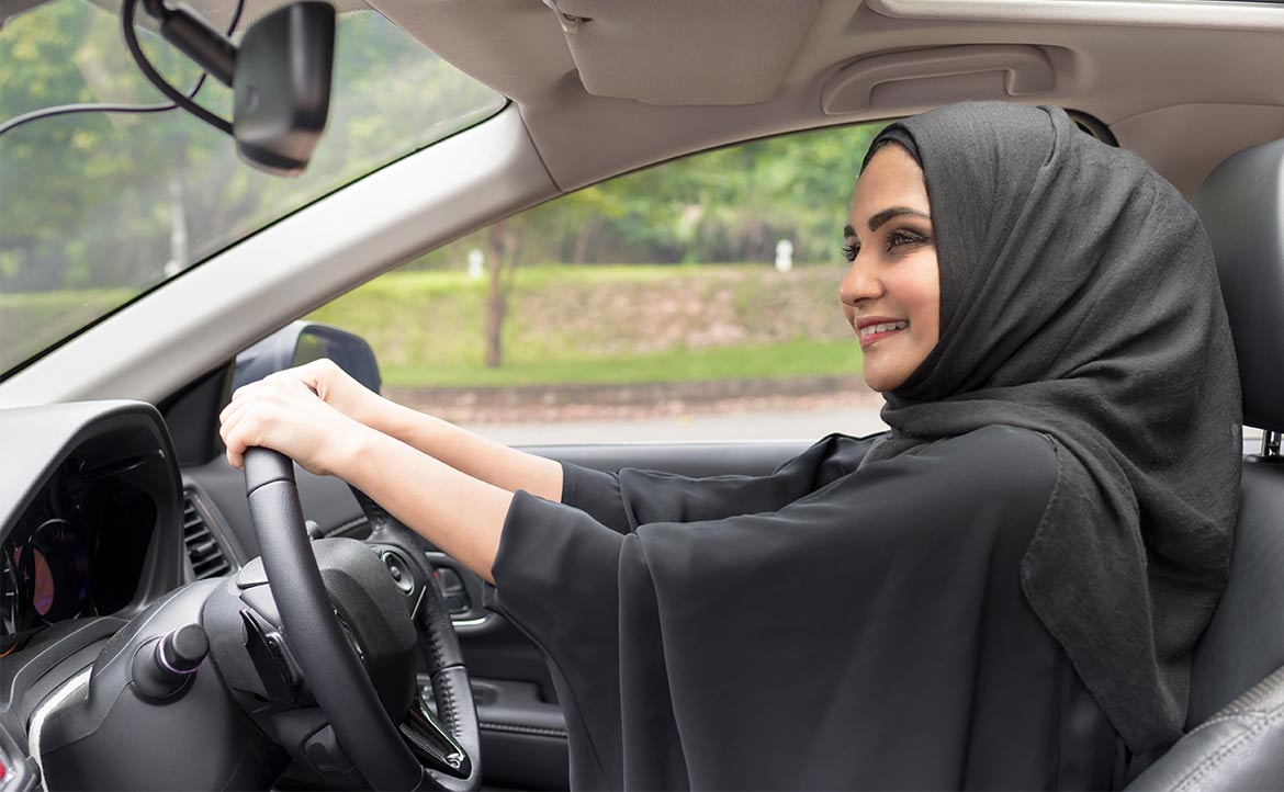 女性開車禁令終於解禁，是女權的進步？還是父權的讓步？──沙烏地阿拉伯兩性平權的漫長之路
