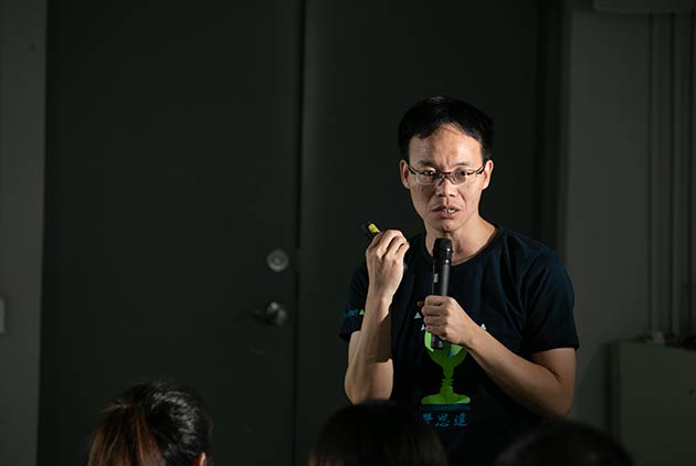 2018挽袖挺臺東名人對談 學思達創辦人張輝誠