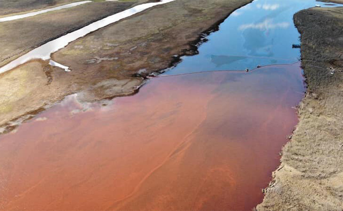A Catastrophic Crisis: 20,000 tons of diesel oil tanks leakage in the Arctic