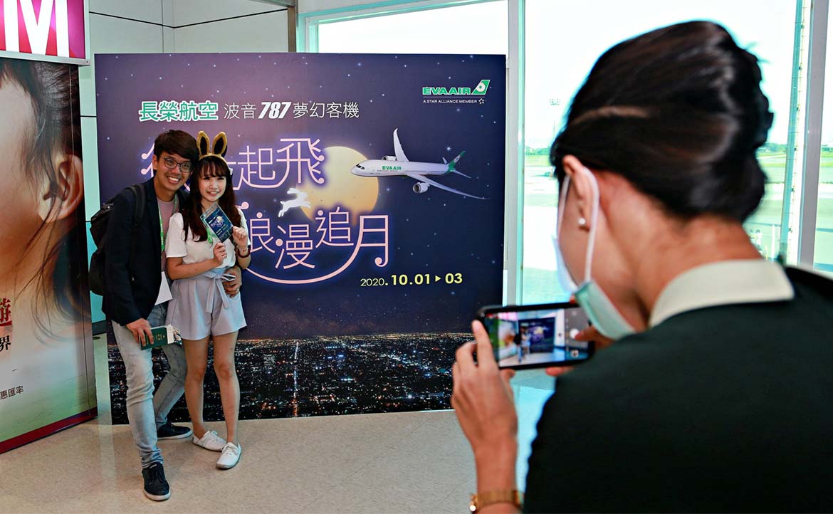 「類出國航班」已不新奇！盤點全球疫情下的各國怪現狀