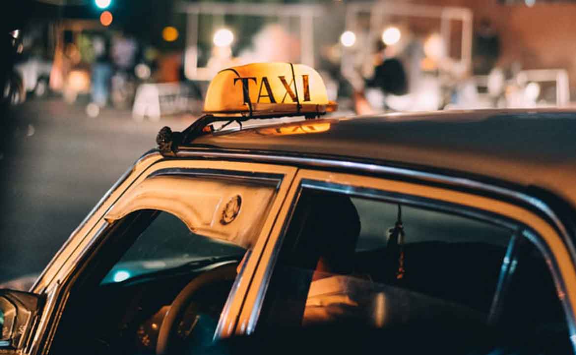 「我在自己車裡，看見整個世界」──我與計程車司機的對話