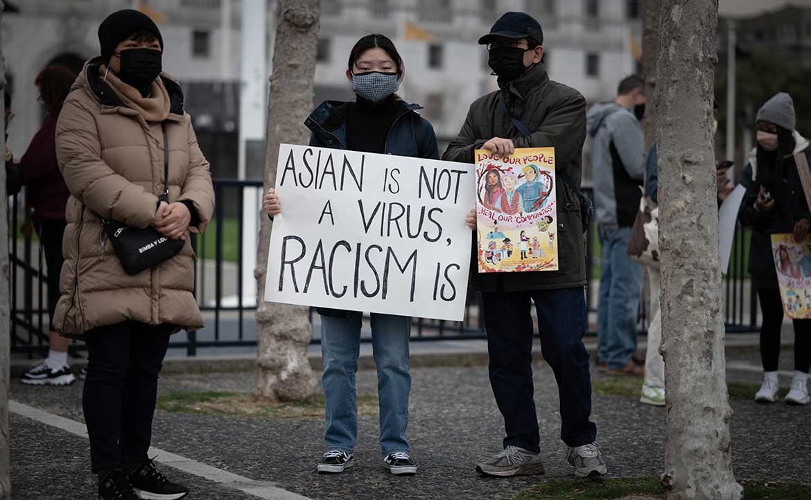 美國亞裔仇恨犯罪，疫情中暴增 1900%！連加州科技公司徵才都敢直言「不要亞洲人」