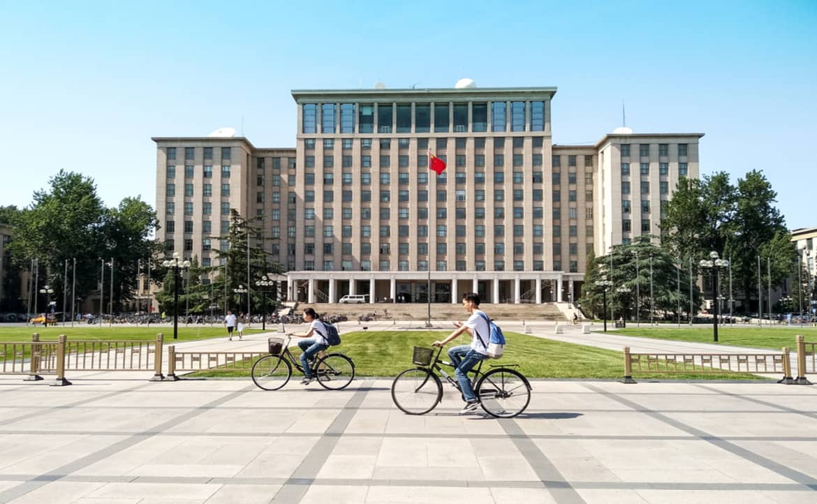國際排名不會告訴你，中國頂大的「特色」：學業之外，有張「第二成績單」