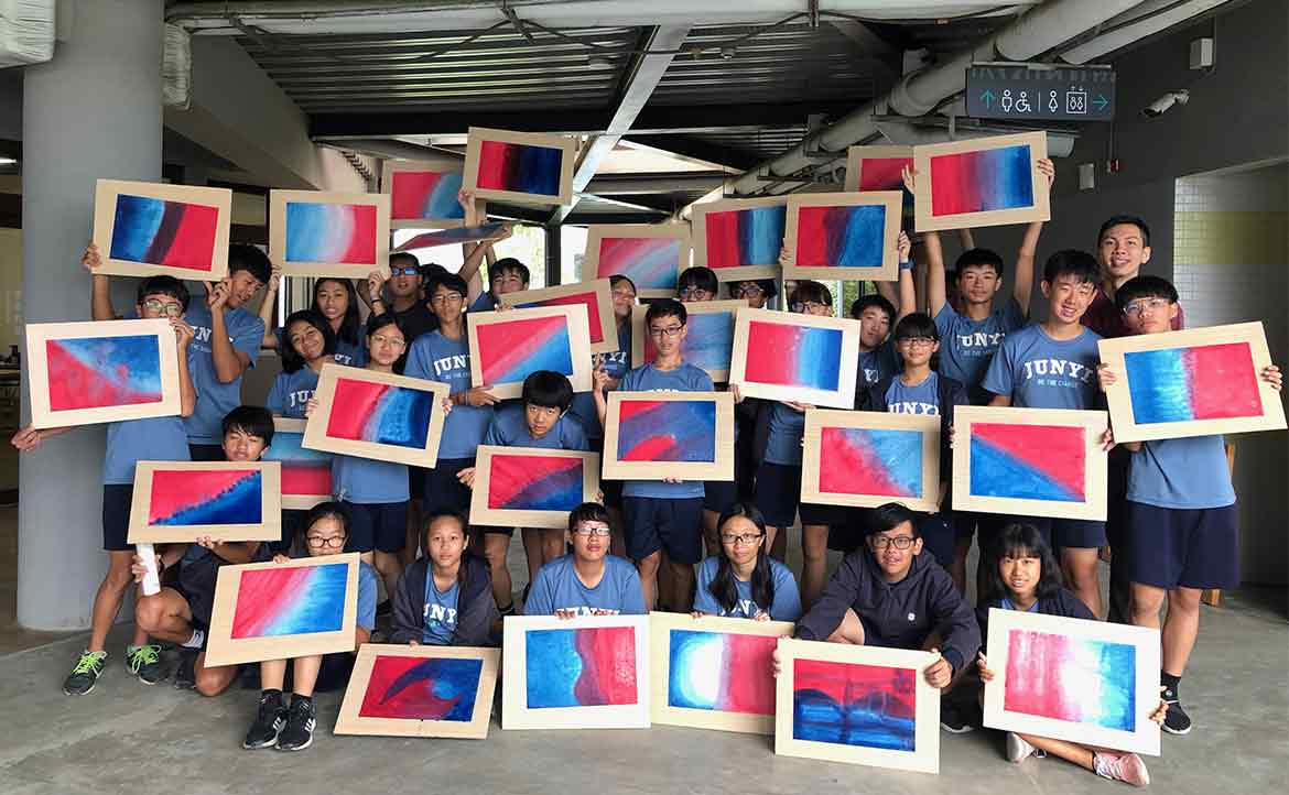 每件作品都是美的：「濕水彩」的流動饗宴，成為教育與親職妙工具