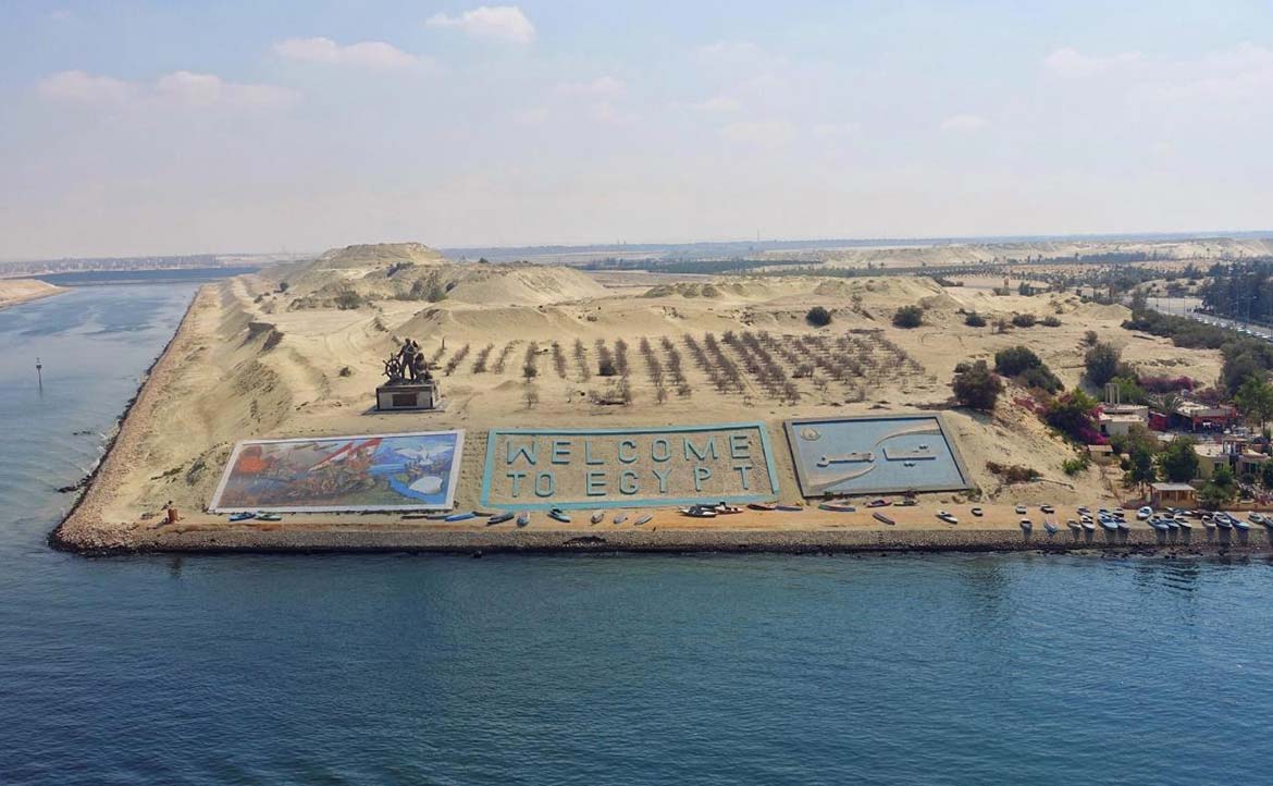 海盜、沙漠、貪污──船副現身說法，談為何蘇伊士運河雖便利，船員卻都不愛走？