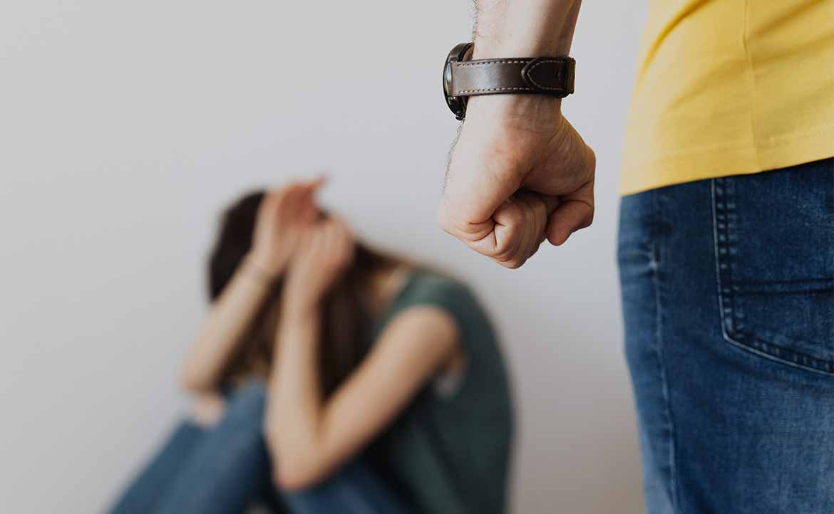 足球沒有回家，「他」卻在路上──那一晚，英格蘭女性最害怕的夢魘