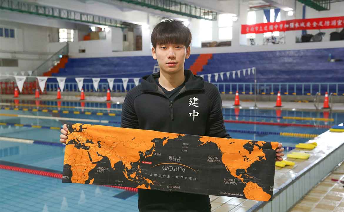 創台灣男子游泳的奧運最佳成績──22 歲「蝶王」王冠閎