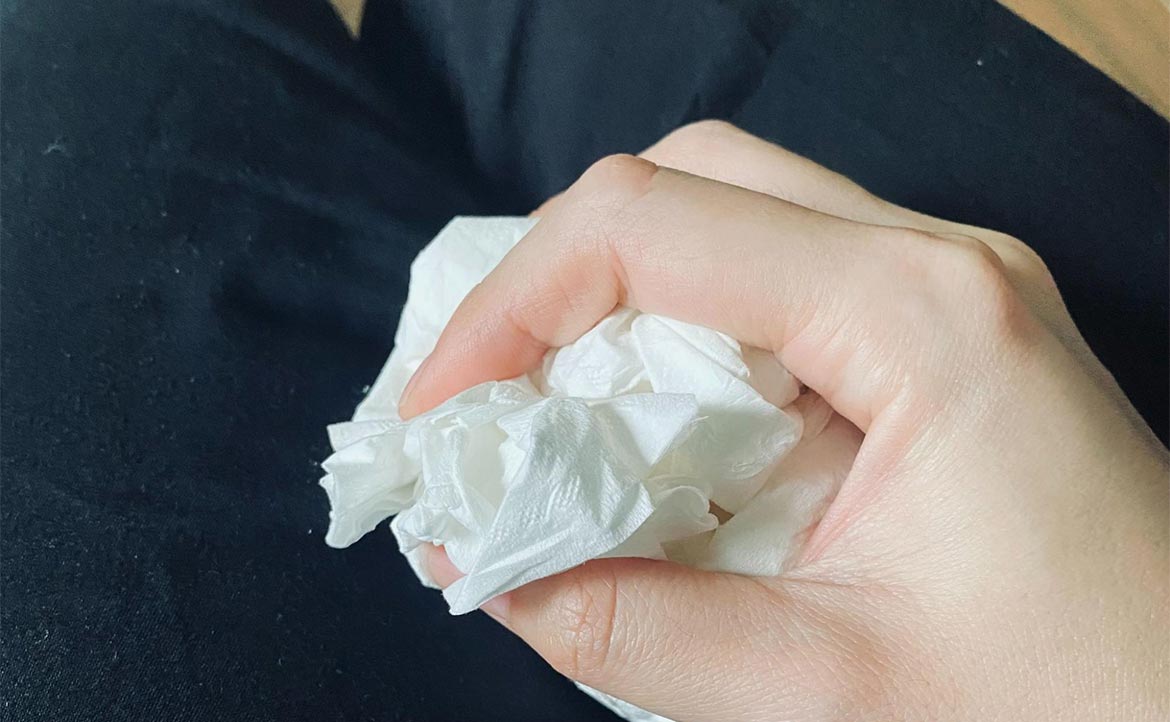 明明是與生俱來的本能，偏偏許多人都「忘了怎麼哭」──請坐下、閉上眼，我是潛意識催眠療癒師
