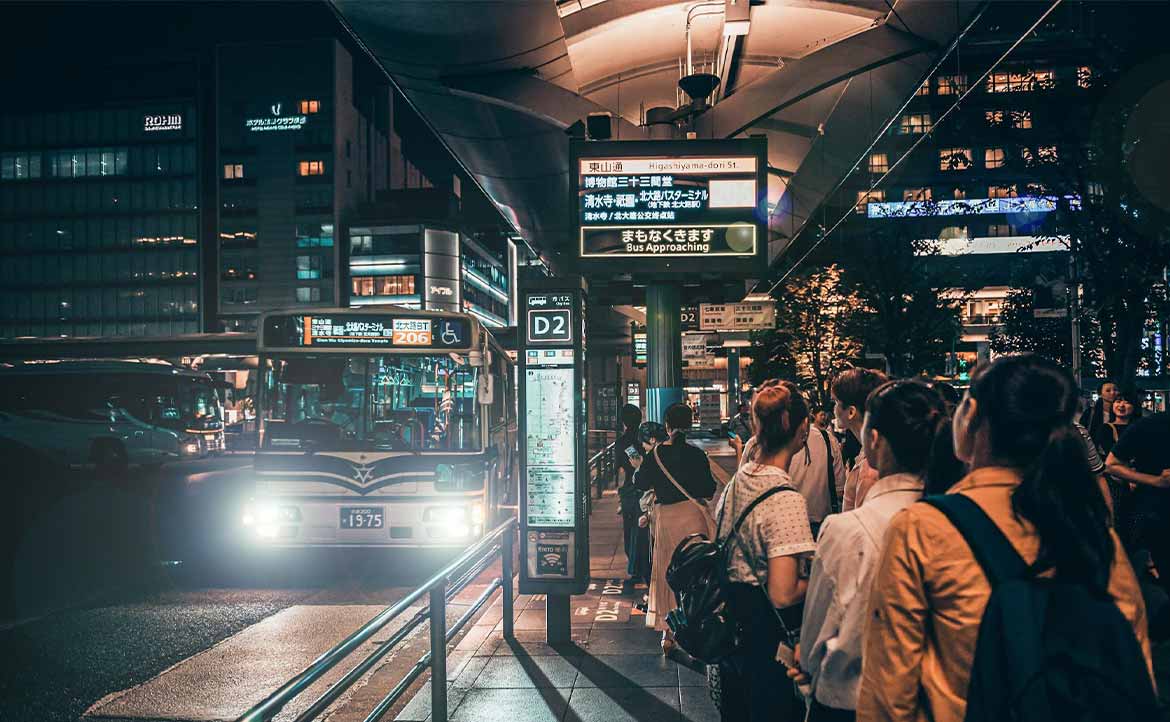 京都榮景成追憶？──營收銳減 150 億日圓，市公車及地鐵面臨營運危機