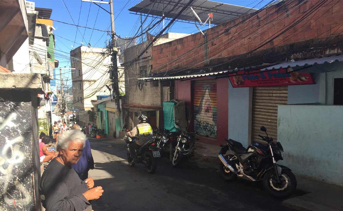 【住進巴西最大貧民窟】五：「免費的最貴」：公立醫院裡沒有醫生，只剩止痛藥？