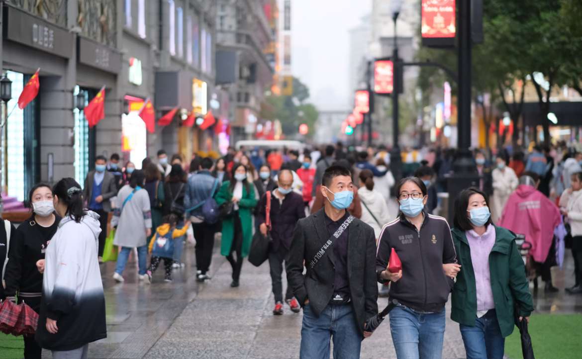 一個疫情催生的實驗發現：威權政府「適度」保留獨立聲音，更可能取信於民