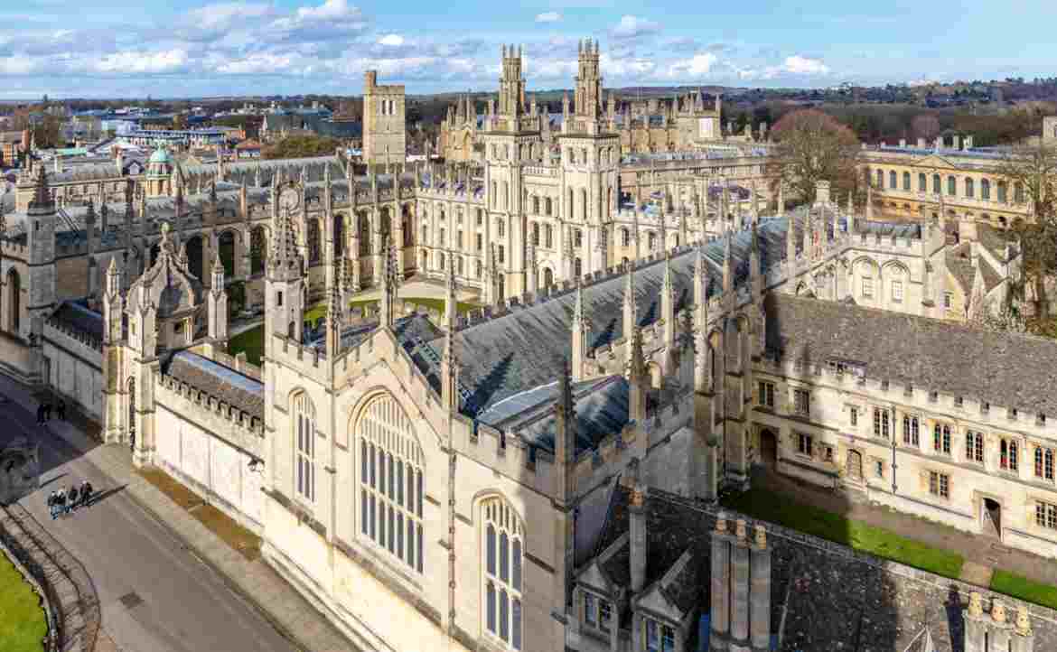 牛津大學城裡的 “ Town and Gown ”：數百年的階級衝突，甚至催生了劍橋大學？