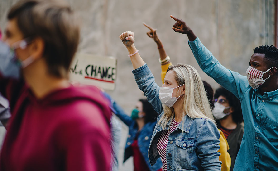 牛津觀察：續．歐洲「左膠青年」的國際觀，他們為何對中國「由粉轉黑」？
