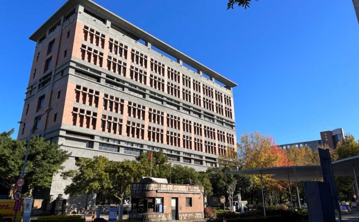 台大學生自治現場：惡搞無罪、反串有理？分不清玩笑界線的「性平委員選舉」