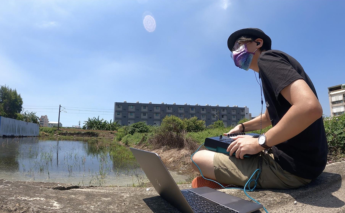 不一樣的暑假：高中生獨自環島 15 天，還碰撞出「文化混血兒」音樂創作！
