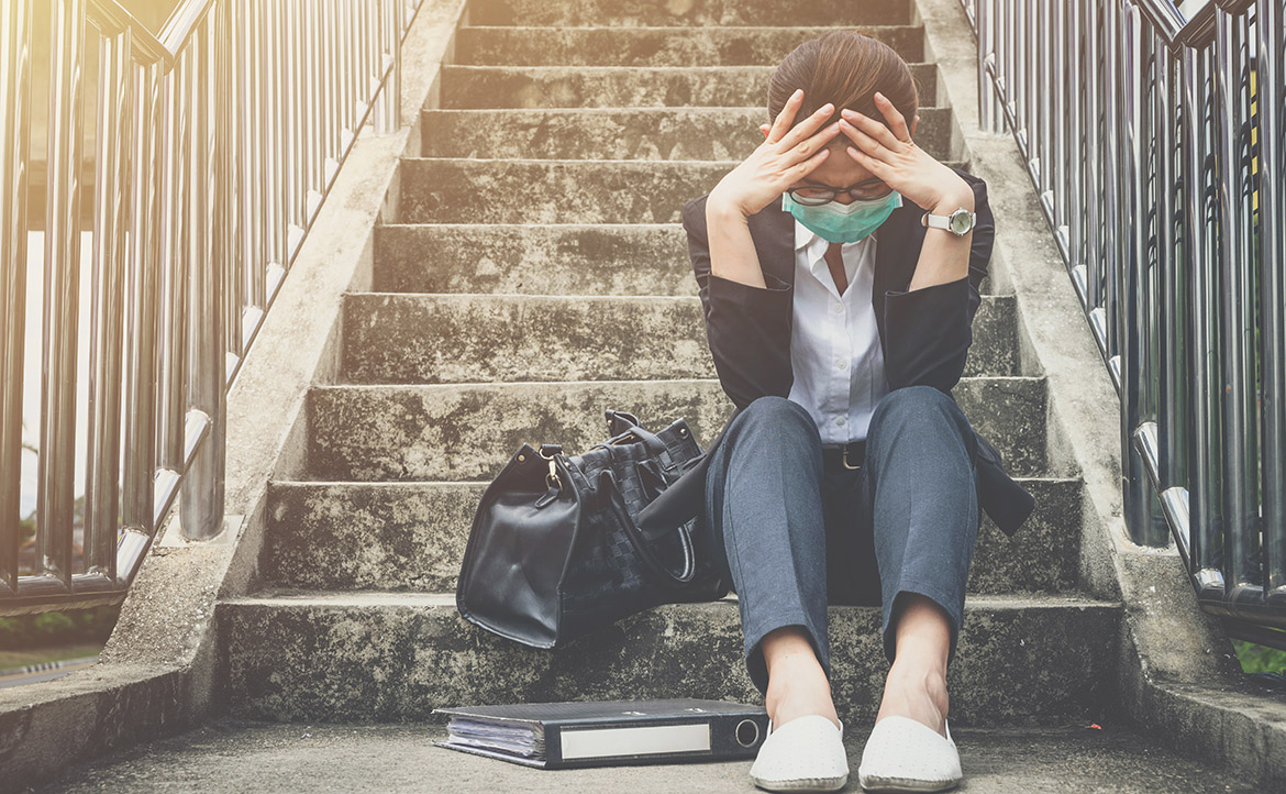 人生第一次「被失業」──面對自我質疑、簽證壓力與高昂開銷，我如何走出「裁員創傷」？