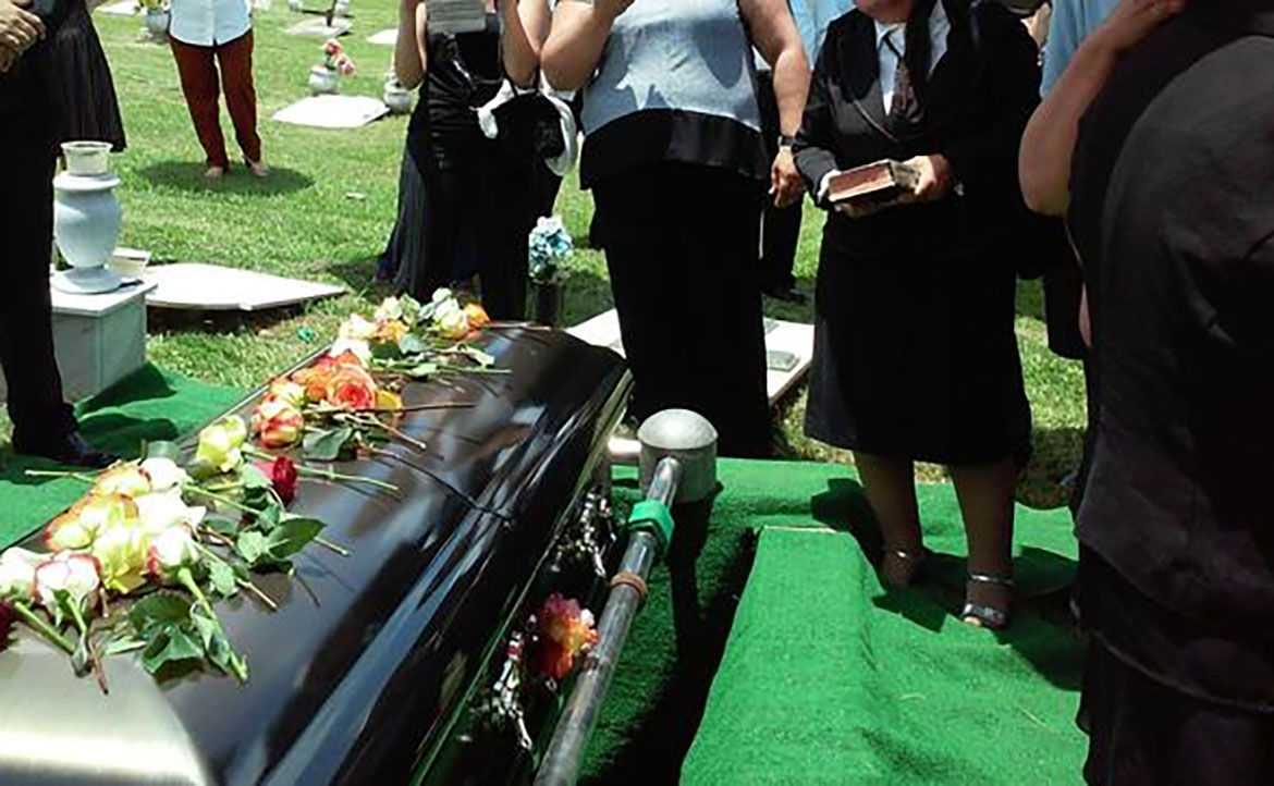 瘟疫的最後一頁：紐約如何處理 3 萬名死者，讓他們走完最後一程？