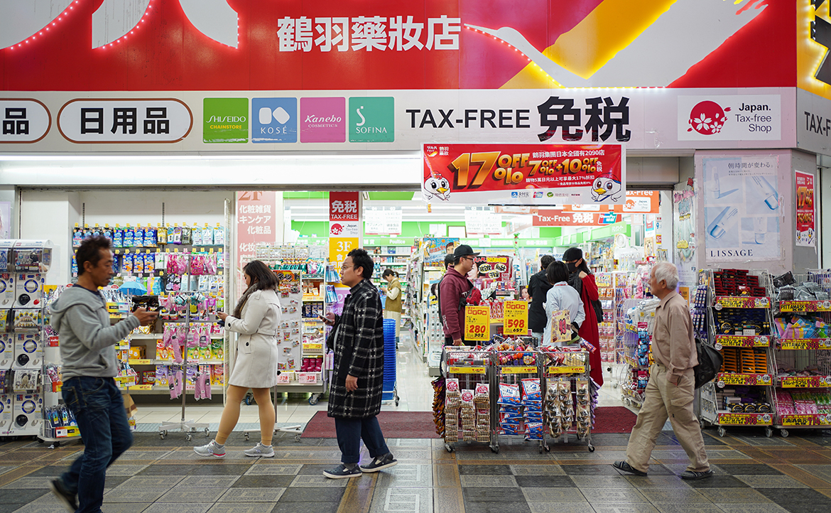 在電商崛起的年代，為何日本藥妝店卻屹立不搖？