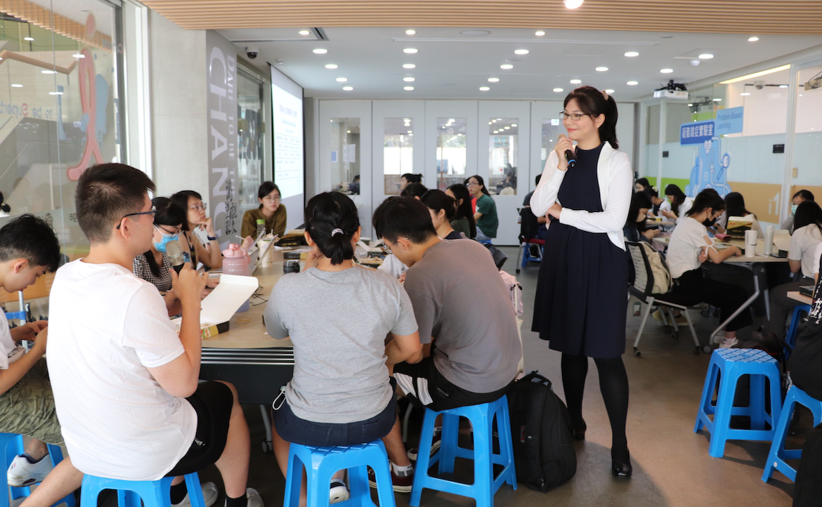 【台北醫學大學演講】獻給同樣「沒有家庭奧援」的你：留學、海外工作不是夢，我是這樣辦到的