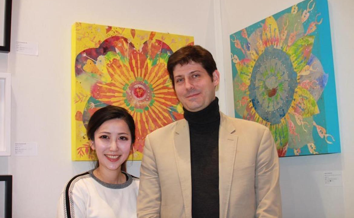 【專訪】辜琪鈞協助 50 多位本土藝術家跨海參展：「中國打壓下，台灣藝術更要勇敢踏出國門！」