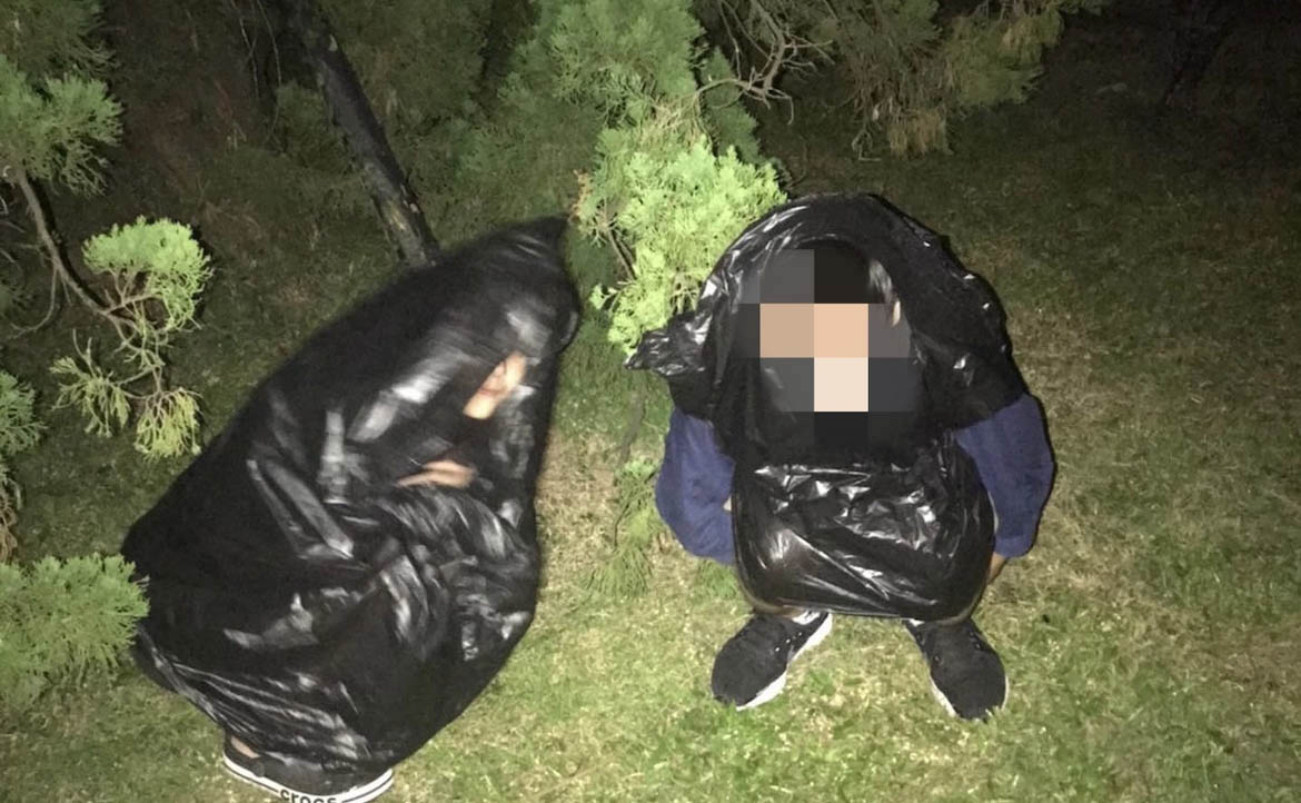 我就爛！臺大垃圾遊行現場：身在最高學府的我們，為何覺得自己是個「垃圾」？