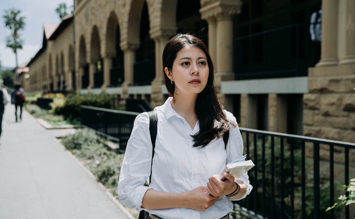 在國外生活就是有錢人？──海外遊子現身說法，打破傳聞中的「偏見」