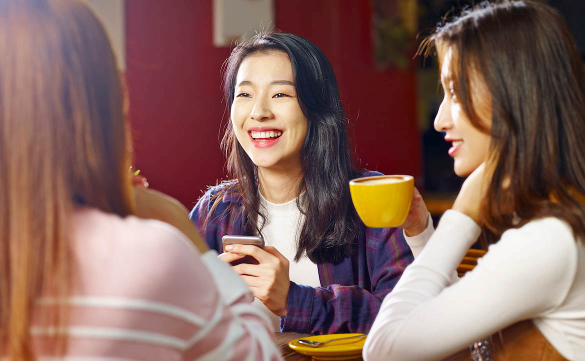 韓國女生喜歡「肩膀流氓」、最煩「根自感」？──韓國年輕世代流行語大盤點