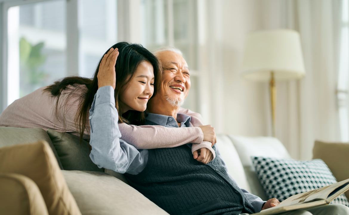 回家當個「全職兒女」：中國青年高失業率背後，年輕人的「自我麻醉」？