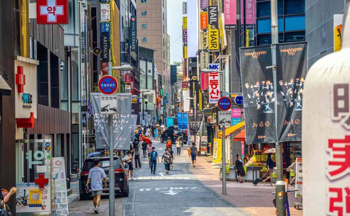 台韓兩國店面 TOP3：南韓這兩種店家，竟比世界第一的超商還密集