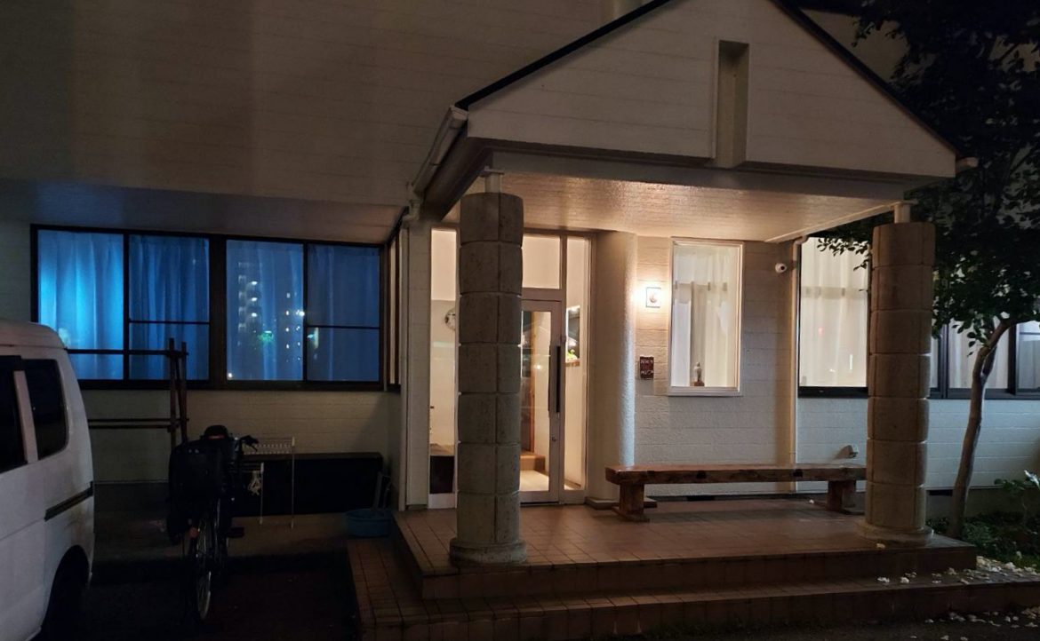 直擊日本「夜間保育園」：晚間到清晨限定！風俗區家庭的溫暖支柱