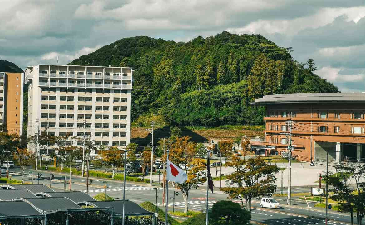 從龍頭到「落後」？台積電設廠、大學育才，從當地視角看日本半導體的未來