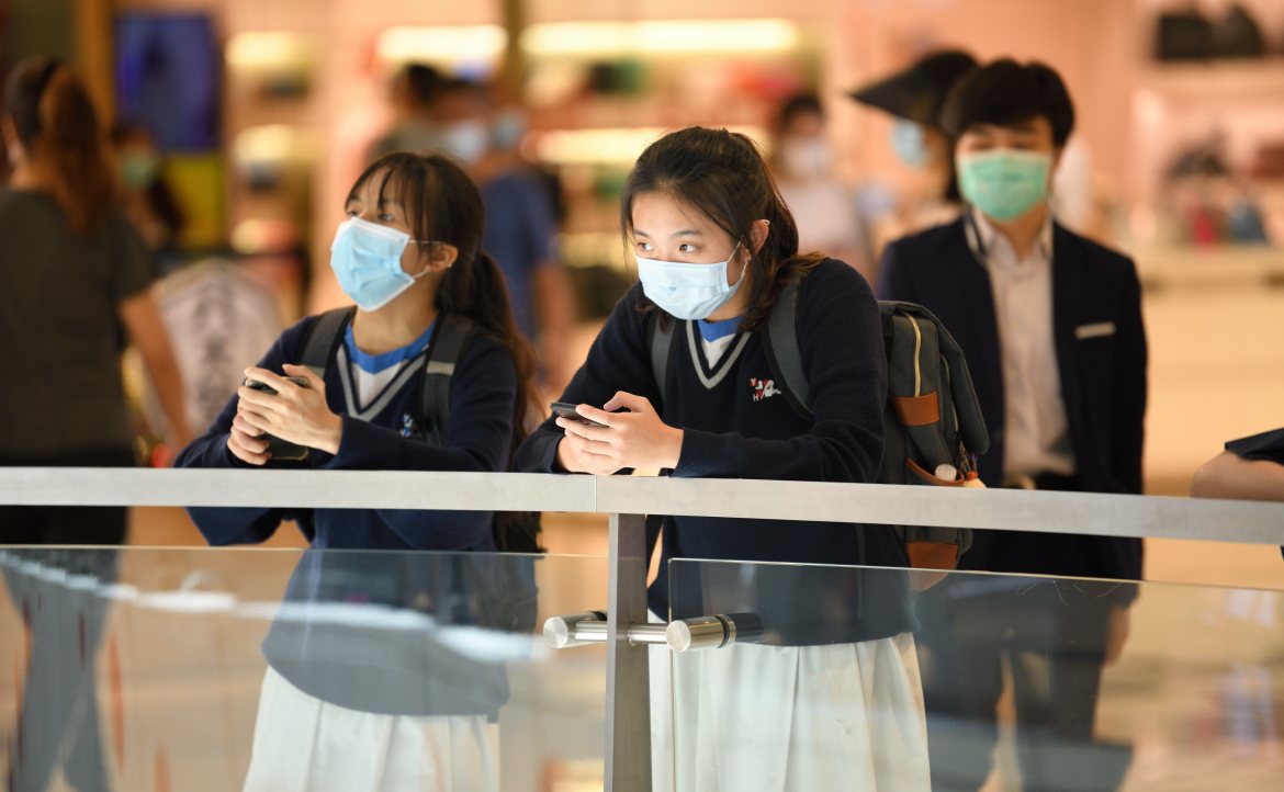 「我想約你去打羽毛球」意外成為流行語，香港性教育教材為何惹爭議？