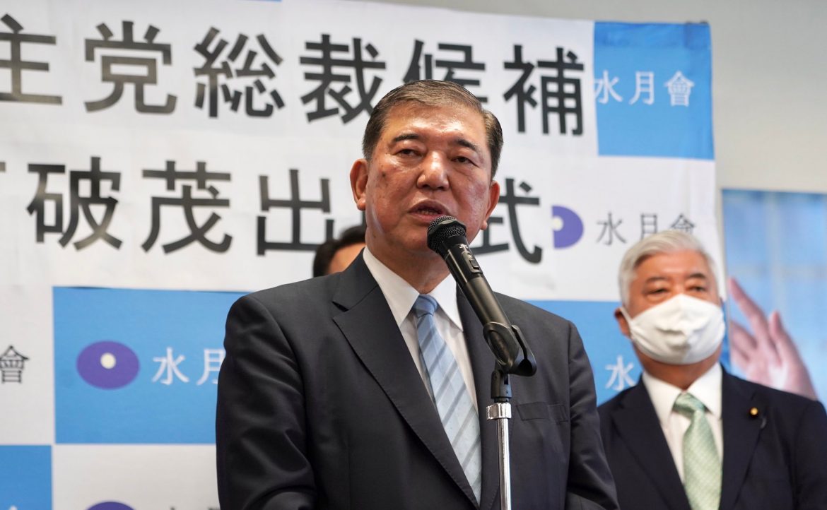 【時事評論】「媳婦熬成婆」的日本新任首相石破茂是誰？他為何被稱為「安倍宿敵」？
