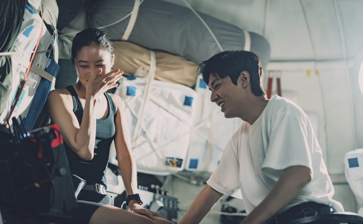 《問問星星吧》豪砸 500 億韓圓，收視竟跌至 1.8%──大成本韓劇的回本危機
