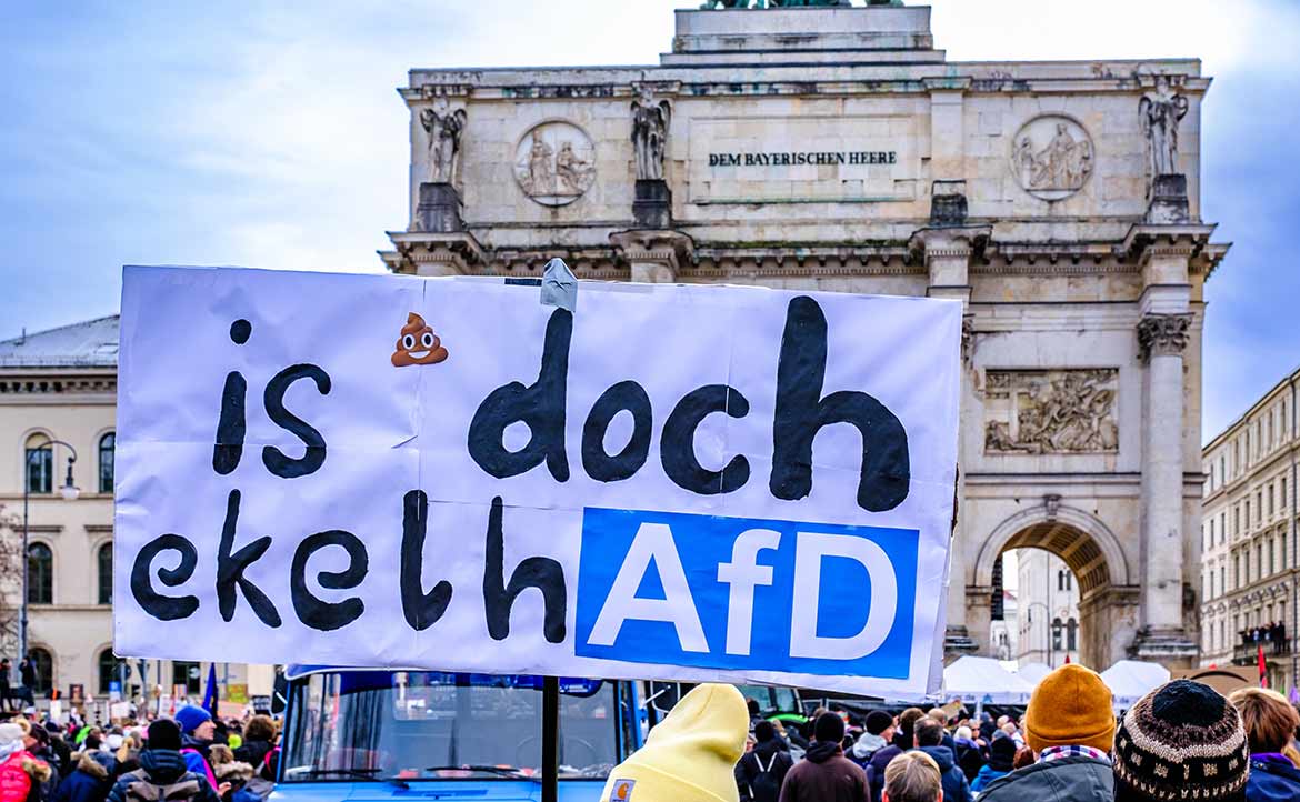 【評論】極右崛起，民主設防──從德國 AfD 到台灣統促黨的「紅線試探」