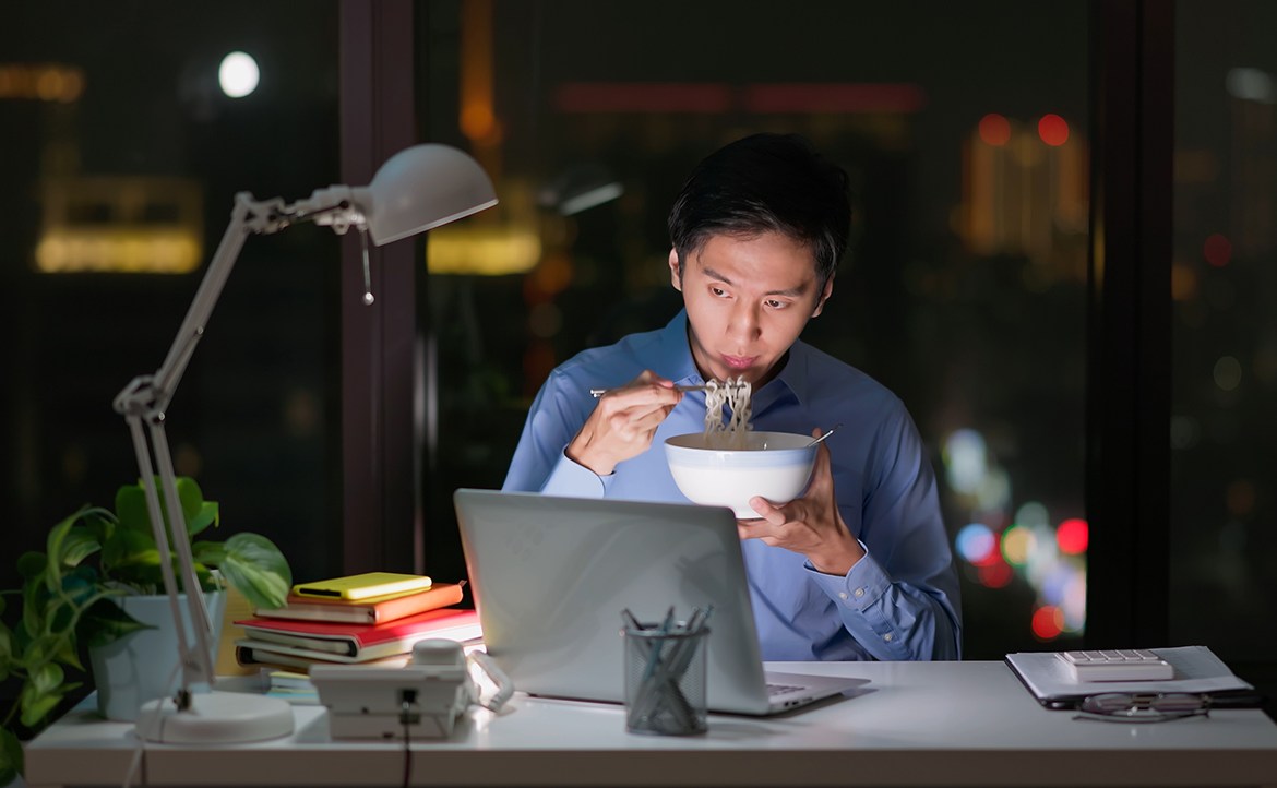 900 萬年薪的痛苦自白：工作是我又愛又恨的「偶像」