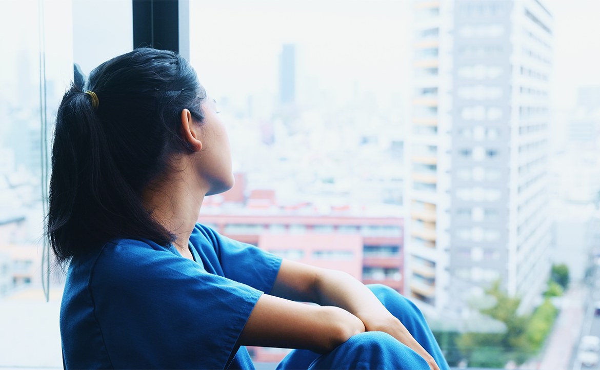 上班第一天就離職？Z 世代護理師現身說法：當我「不得不」離開失衡的醫療體系
