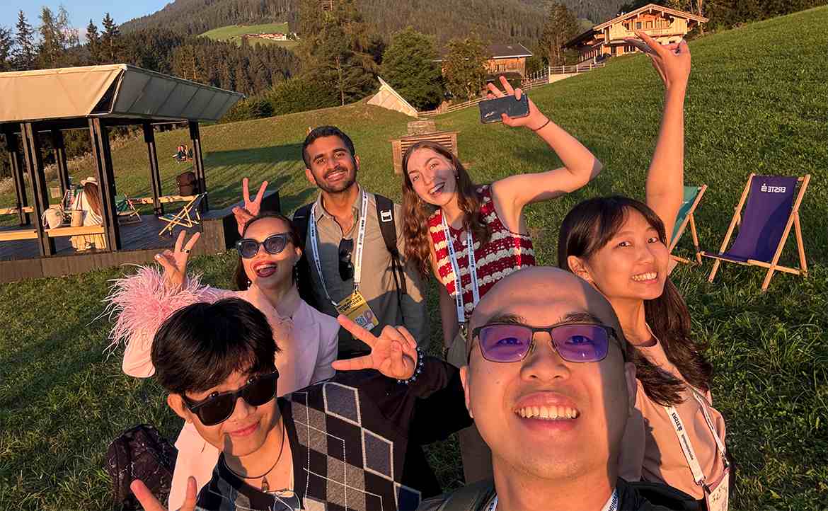 論壇一定要正襟危坐？登山聊創業、把酒話人權，我在阿爾卑斯山學「放鬆」的日子