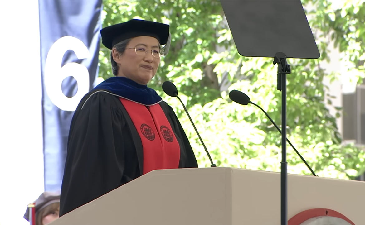 「奔向最大的難題！」從半導體女王蘇姿丰 MIT 畢典致詞，看 AI 時代如何「自創運勢」