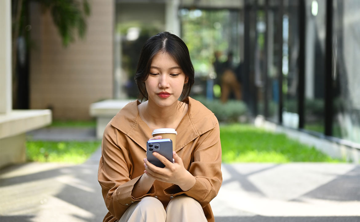 一邊跑外送，一邊當股神：大學老師直擊，投資成為 Z 世代「不再相信努力」的信仰？