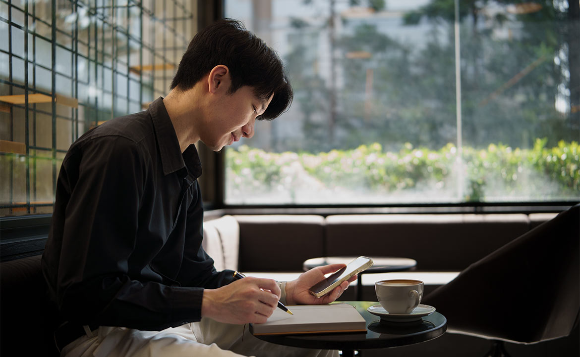 別再盲追別人的「人生進度條」：20 歲的你可能只有 10% 人生自主權，如何真正有效地規劃未來？